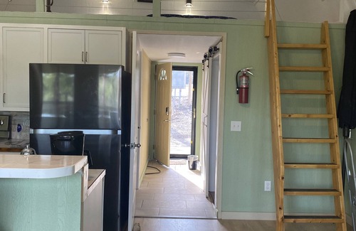 Mid America Cabin | Cabin #6 - Endless Sunset on the Lake