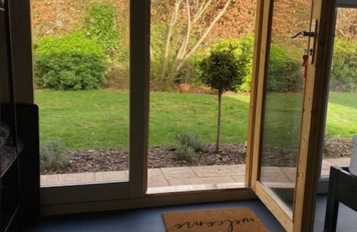 Ferndown Cabin | CABIN IN A GREAT LOCATION