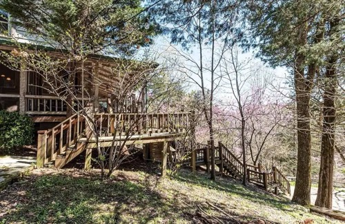 Lancaster Cabin | Cabin in The Cove II, Center Hill Lake, TN.