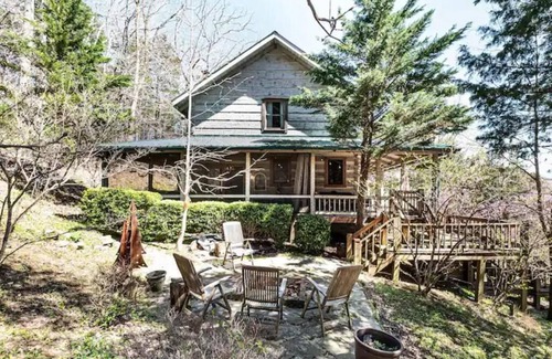 Lancaster Cabin | Cabin in The Cove II, Center Hill Lake, TN.