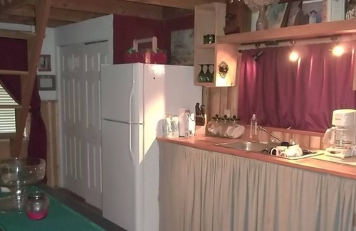 Sparta Cabin | Cabin in the quiet county