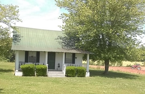 Sparta Cabin | Cabin in the quiet county