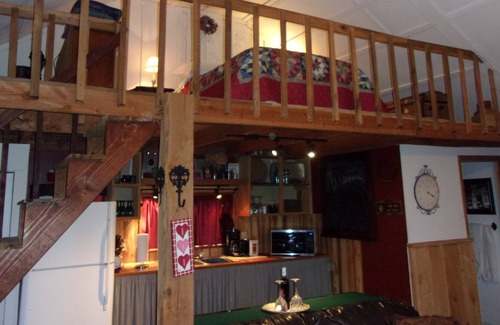 Sparta Cabin | Cabin in the quiet county