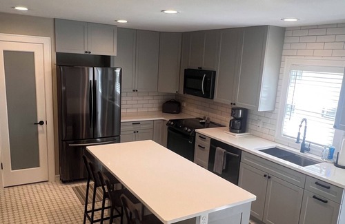 Fairmont House | Cabin on Lake George