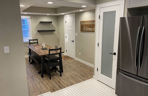 Fairmont House | Cabin on Lake George