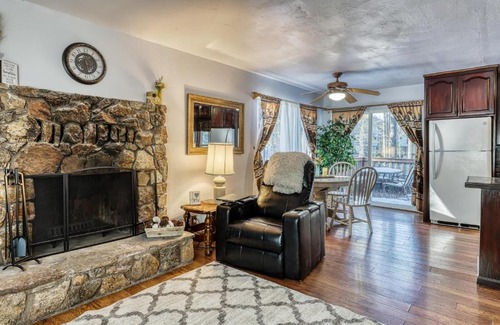 Tahoe Paradise House | Cabin On Saponi