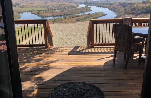 Marsing Cabin | Cabin on the Cliff of the Snake River