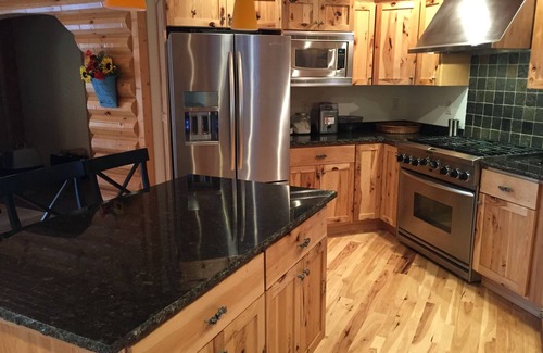 Nekoosa Cabin | Cabin On The Lake In The Woods