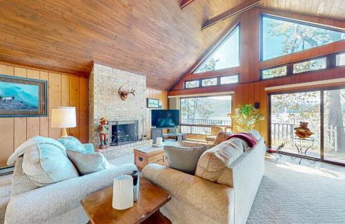 Coeur d'Alene House | Cabin On The Lake