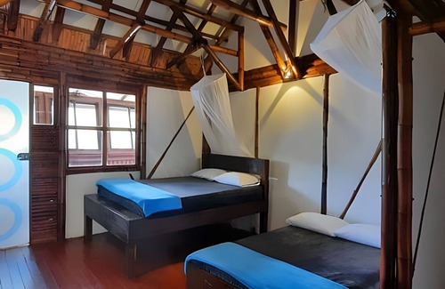 Calima Hotel | Cabin on the Shores of Lake Nature & Fun