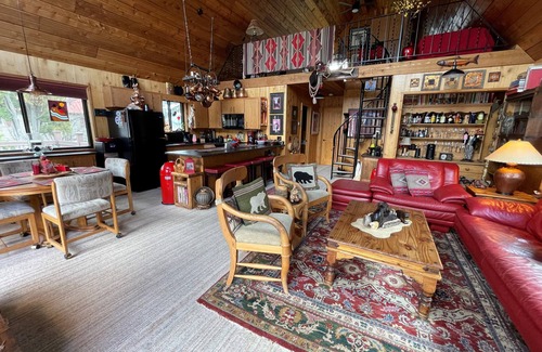 St. Maries Cabin | Cabin on the St. Joe with private dock