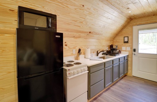 Heflin Apartment | Cabin w/Lake Access Near Talladega Nat'l Forest