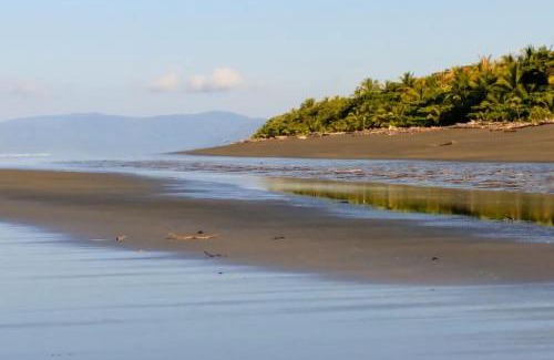 Playa Zancudo House | Cabinas Los Cocos