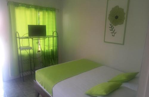 Tarcoles Bed & Breakfast | Cabinas Maritza