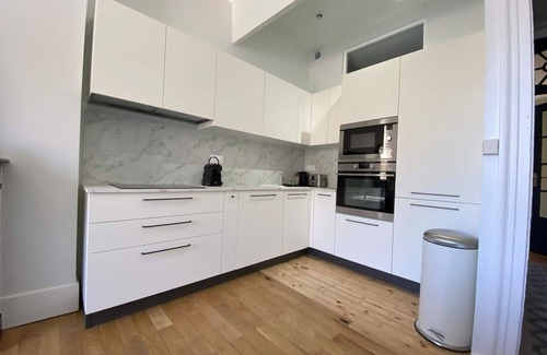 Secteur 1 Apartment | Cable car🚠 Bastille🏔 6 people👨👩👧👦 300m