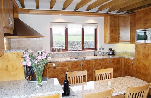 Fishguard Cottage | CABLE COTTAGE, family friendly, country holiday cottage in Fishguard