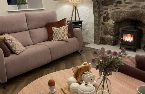 Newry Cottage | Cabra Cottage Luxurious Retreat.