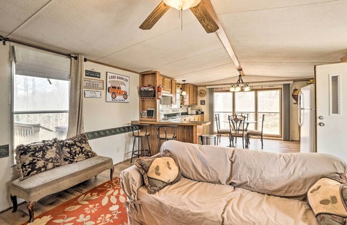 Cadiz Cottage | Cadiz Retreat w/ Grill - Walk to Lake Barkley