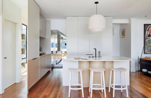 Berowra Waters Villa | Calabash Bay Lodge at Berowra Waters, 4 bed 3 bath luxury riverfront home