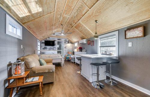 Sunset Beach Apartment | Calabash Studio Cabin, 4 Mi to Sunset Beach!