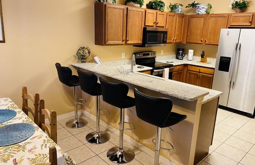 Calabay Parc House | Calabay parc 6 bedroom pool and spa villa sleeps 14 people