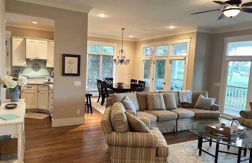 Okatie House | Callawassie Charm: A 3 bed, 3.5 bath home with beautiful views.