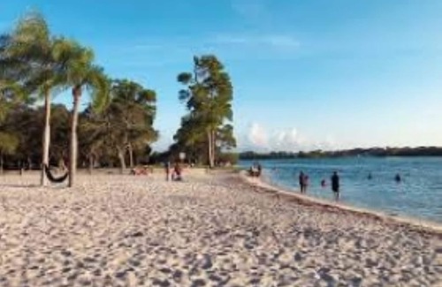 Holiday House | Calling all Snowbirds! PRIME location! Nov - Apr