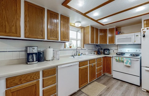 Arcata House | Calm Home next to Trailhead and Cal Poly