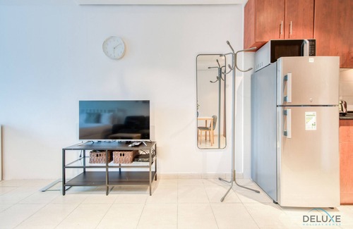 Jumeirah Lake Towers Apartment | Calm Studio at Lake View Tower JLT by Deluxe Holiday Homes