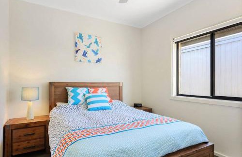 Moonta Bay House | Calm Waters