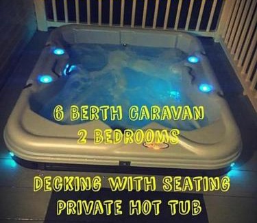 Tattershall Cabin | Calypso Hot Tub Breaks Tattershall Lakes Pet Friendly