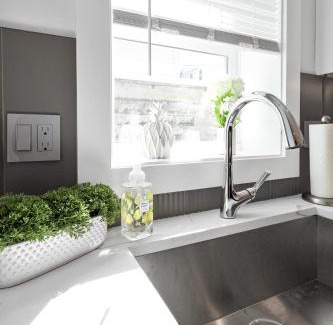 Ward Two House | Cambridge Boston 3BR2Bth Parking W&D Subway AC