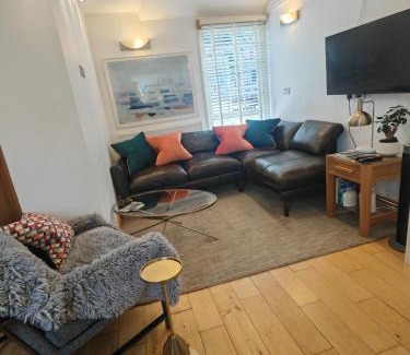 Cambridge City Centre Apartment | Cambridge city centre immaculate 2 bed apartment