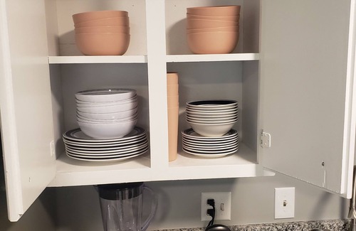 Albany House | Camdyn's Place. Cozy Comfy 3 Bedroom with 2 Bath