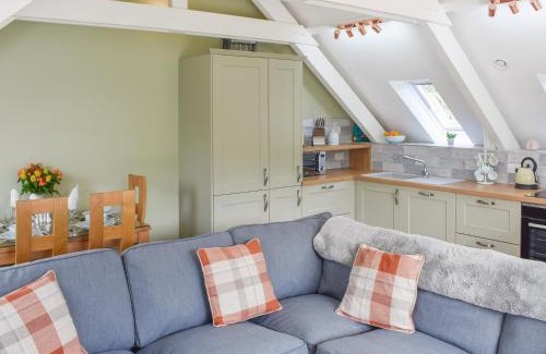 Saint Goran House | Camellia Cottage