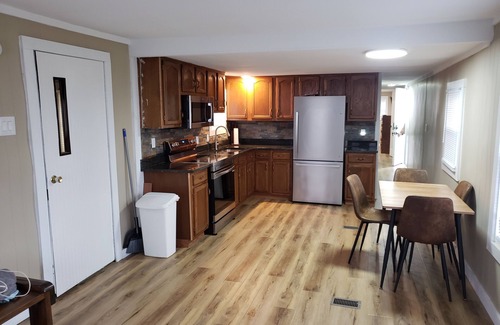 Freeport House | Camp Fishbone - Our place at the Lake