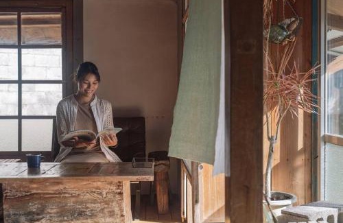 Motobu Ski Chalet | 【Camp House by port Side】 貸切1組の古民家/離島、美ら海への拠点