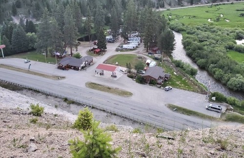 Ravalli County RV Rental | CAMP SULA - RV SPOT 4 pull through