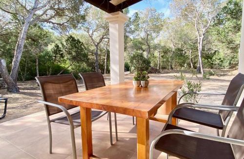 Es Calo Villa | Campanitx Villas - Astbury Formentera