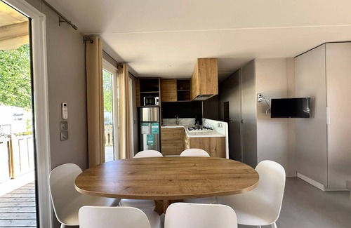 Audenge House | Camping Le Braou * - Mobile Home 4 Rooms 6 People Air Conditioned + TV