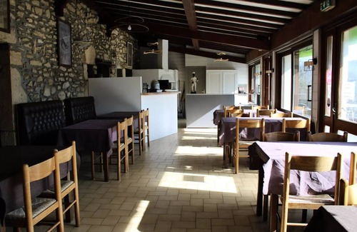 Miribel-les-Echelles House | Camping Le Balcon de Chartreuse* - Lilac mobile home 3 rooms 4/6 people