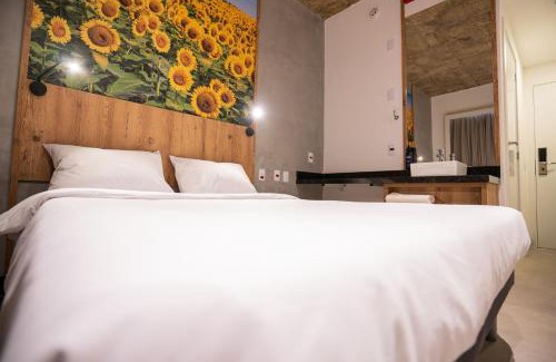 Paranapanema Hotel | CAMPOS DE HOLAMBRA INN