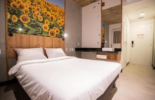 Paranapanema Hotel | CAMPOS DE HOLAMBRA INN