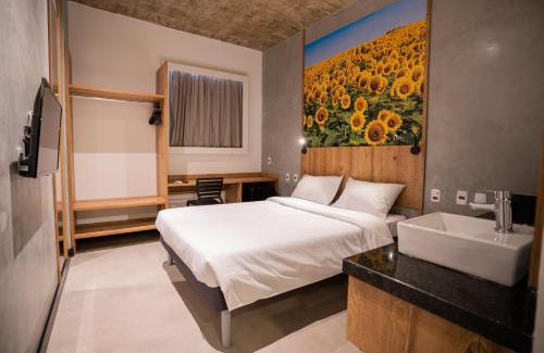 Paranapanema Hotel | CAMPOS DE HOLAMBRA INN