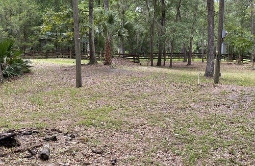 Dowling Park RV Rental | Campsite is locate on the suwannee river. Has power, water and RV hook up!