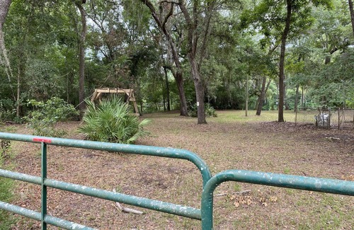 Dowling Park RV Rental | Campsite is locate on the suwannee river. Has power, water and RV hook up!