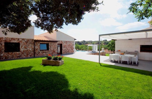 Llubi Villa | CAN CALET CAN TOMEU - modern house with private pool for 6