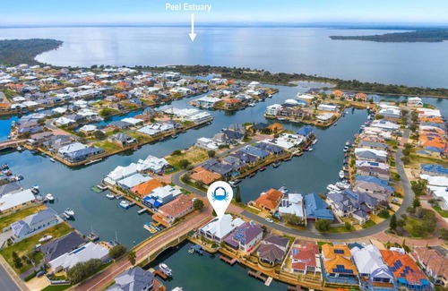 Wannanup House | Canal Escape in Wannanup