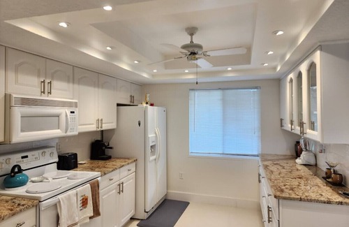 Whitney Beach Condo | Canal Front Monthly Rental in West Bradenton