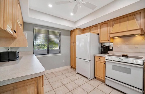 Whitney Beach Condo | Canal Front Monthly Rental in West Bradenton